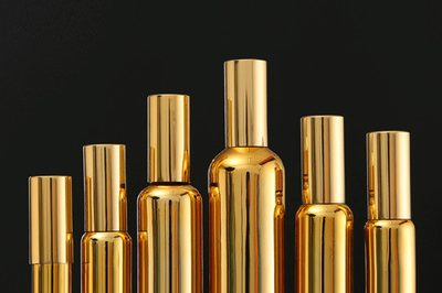 Gold essential oil bottle sealed manual press spray essencglass bottle (2)