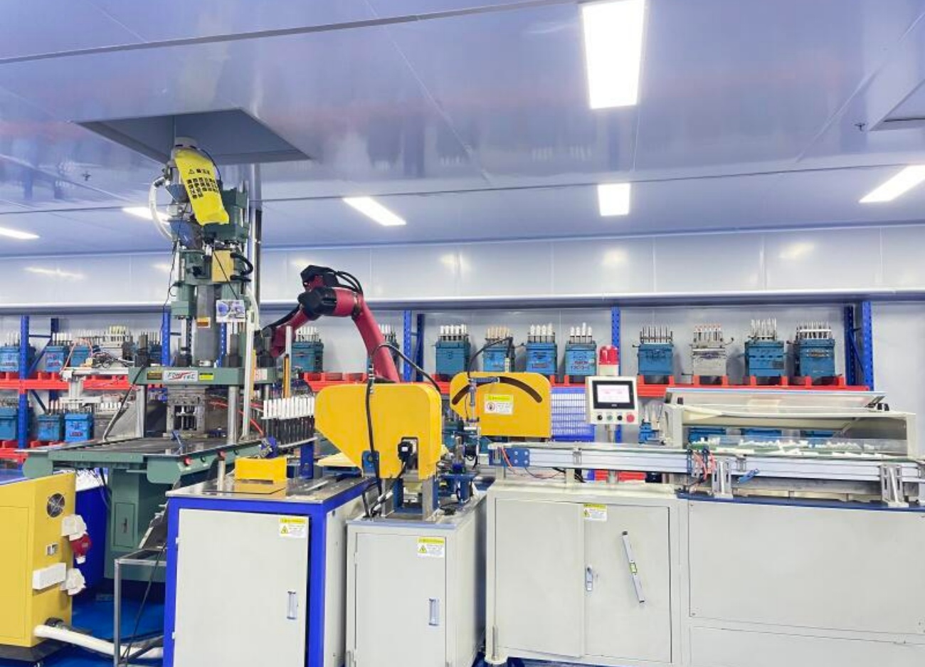 Automated Plastic Component Injection Molding Line