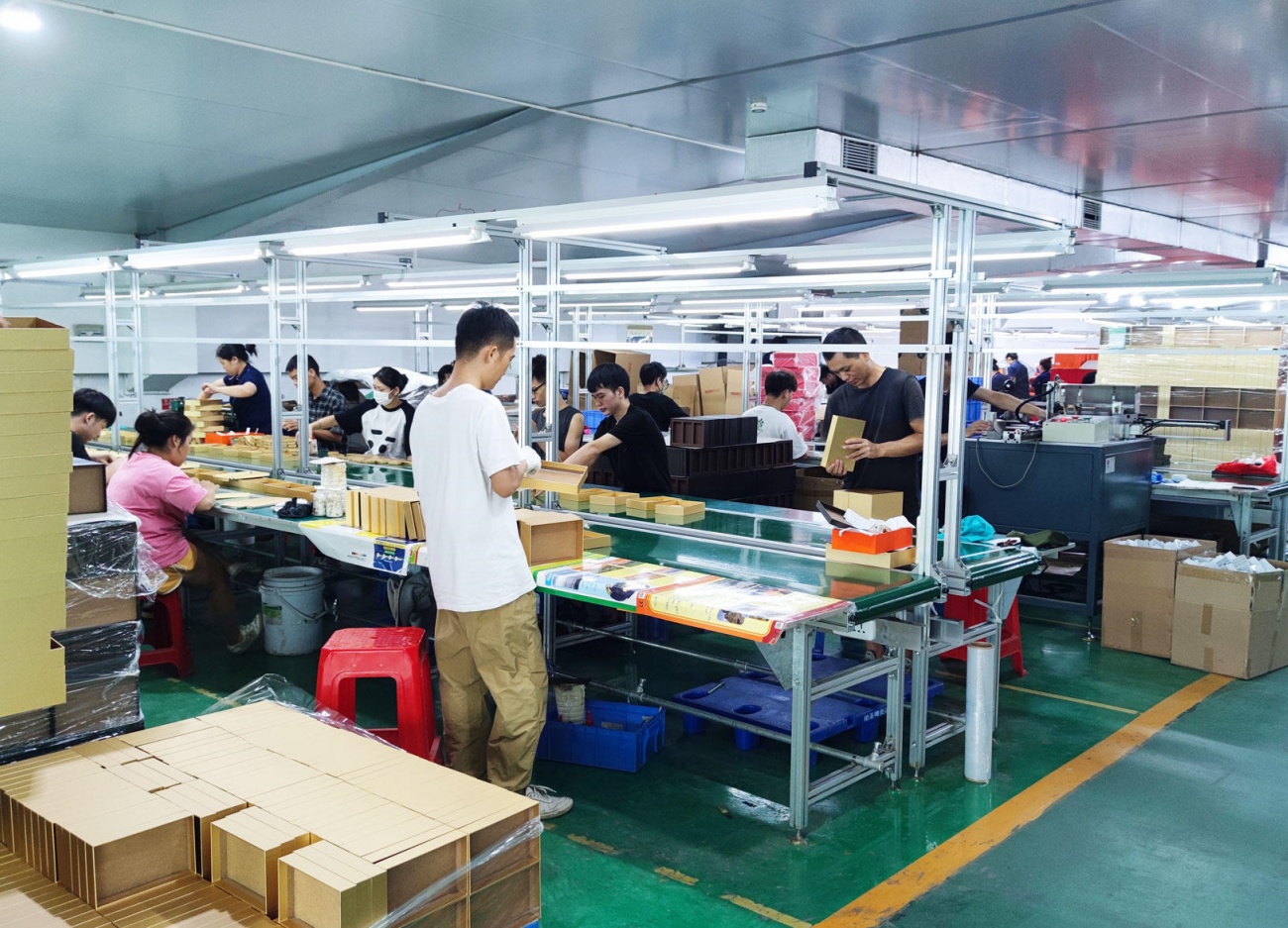 Cosmetic Packaging Assembly and Packing Line